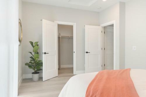 Villa New Luxury 1 Br Guest Suite, W/kitchen, Pvt
