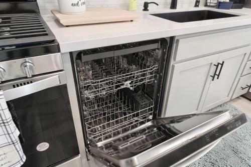 Villa New Luxury 1 Br Guest Suite, W/kitchen, Pvt
