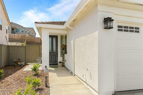 Villa New Luxury 1 Br Guest Suite, W/kitchen, Pvt