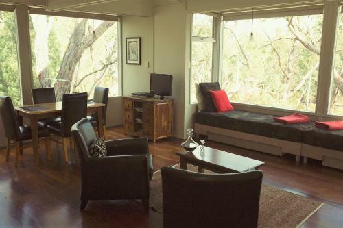Aquila Eco Lodges