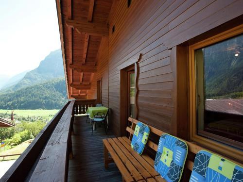 Beautiful Apartment In �tz With Garden