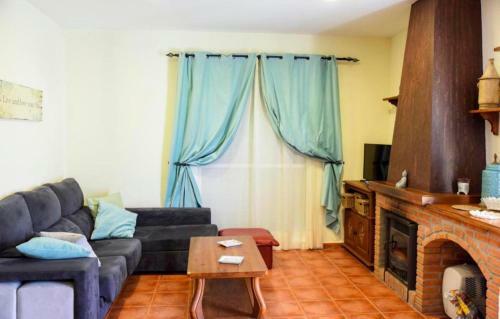 Villa Perez Zara Paco