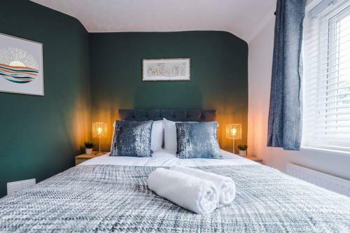 Central Town House Perfect For City Leisure Breaks