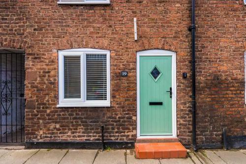 Central Town House Perfect For City Leisure Breaks