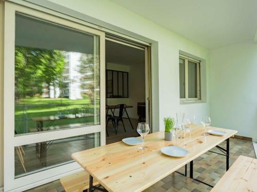 Apartment Biarritz, 3 Bedrooms, 6 Persons - Fr-1-3-553