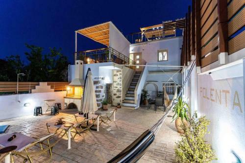 Lovely Renovated Villa With Pool, Up To 9 Persons
