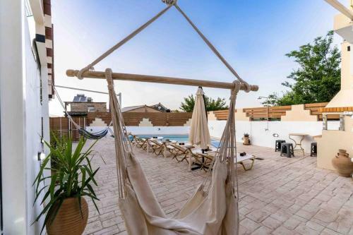 Lovely Renovated Villa With Pool, Up To 9 Persons