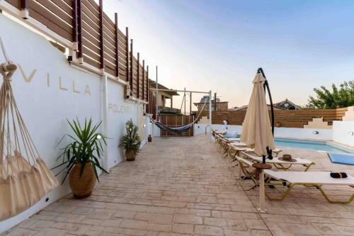 Lovely Renovated Villa With Pool, Up To 9 Persons