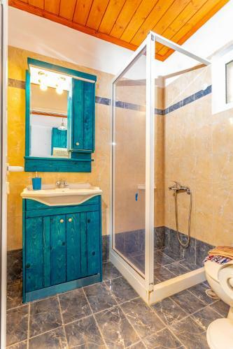 Hostal The Life Suites