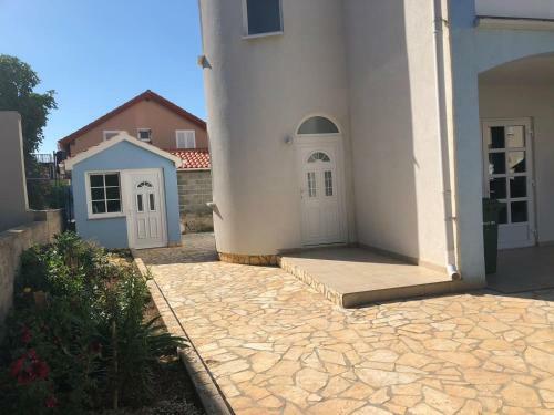Senita's Rooms & Apartments
