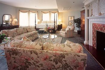 Hotel Cranwell Resort, Spa And Golf Club