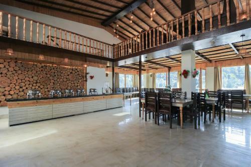 Hotel Collection O 90033 Nainital Himalayan Resort