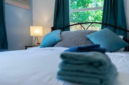 The Sunshine Spacious 4 Bed Vacation Home, Lakeland