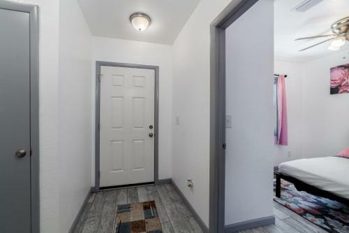 The Sunshine Spacious 4 Bed Vacation Home, Lakeland