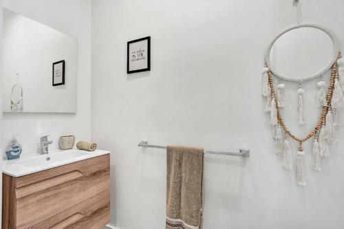 Villa Las Olas Designer Home With Heated Pool - Must!