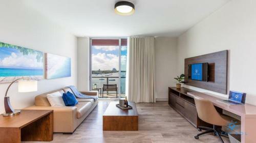 5 Beach Resort Apt W Front Bay View Terrace Up To 6 Pool