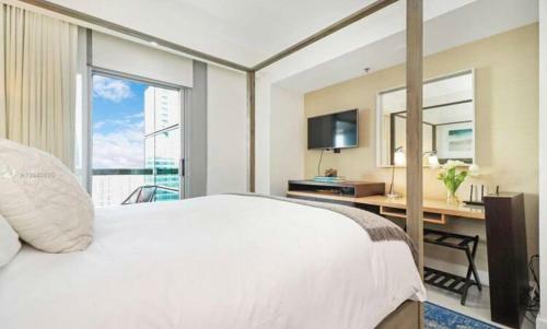 3 Bedroom Apartment In Brickell