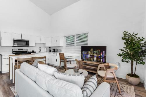 Stylish & Modern Home - 5 Min To Brickell
