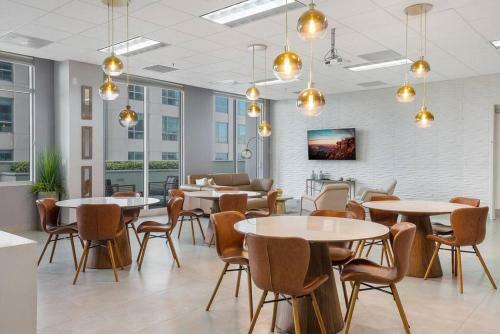 Beautiful 3 Bedroom Apartment In Brickell Miami