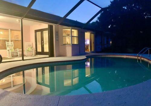 *coastal Beautiful Pool Home All To Yourself! *