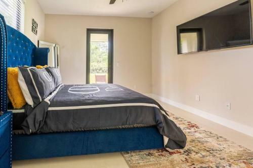 **new**gorgeous 3bedroom Minutes From Beach