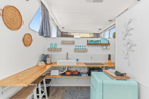 River View Houseboat