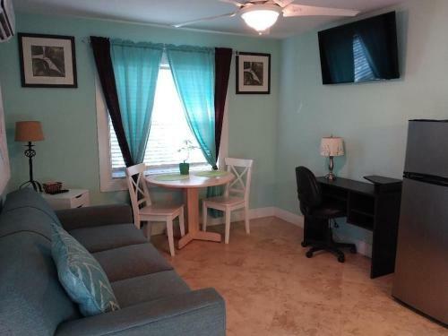 Tampa Bay Beautiful Apartment And Private Jacuzzi