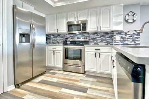 Beach Place 1-404