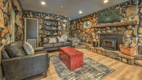 Lakeshore Lodge By Escape To Blue Ridge
