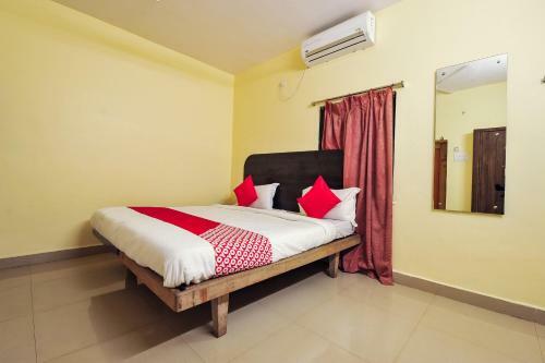 Oyo Flagship 23477 Hotel Orange