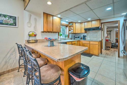 Caldwell House With Grill About 1 Mi To Downtown!