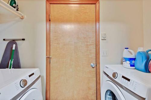 Centrally Located Downtown Boise Entire 4 Bedroom Duplex