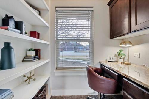 Sun Filled 3 Bedroom Meridian Home