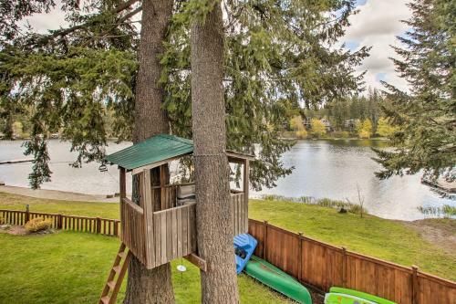 Family-friendly Twin Lakes Home With Boat Dock!