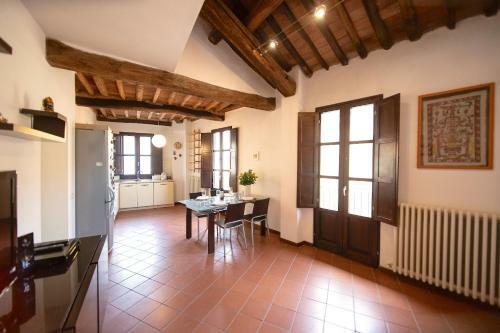 Serena Apartment, Cosy Close Center Town