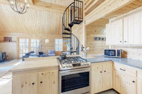 The Cabin At Camp Menatoma