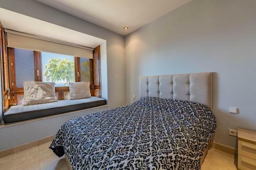 Elegant 4br Apartment In Rivera, Mijas, Pool, Wifi