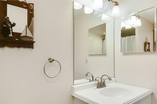 Fountainhead Towers II