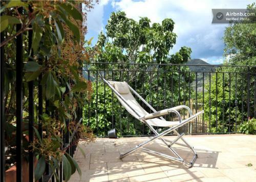 Hostal Villa Mont Des Oliviers
