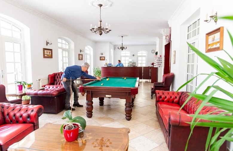 Walzer Hotel & Restaurant