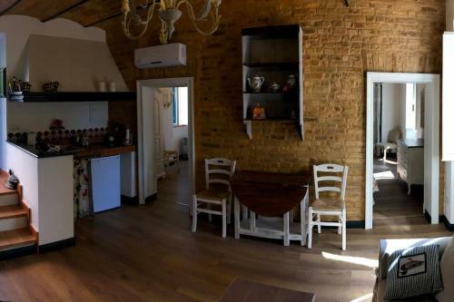 Casa Rosy Nel Centro Del Borgo Di Patrignone