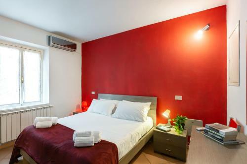 Cisanello Rock Apartment With Patio And Barbecue