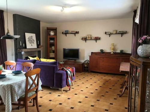 Entire Cottage With Swimming Pool And Bbq