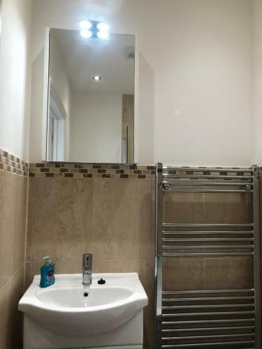 Charming Apartment In Ashley Cross