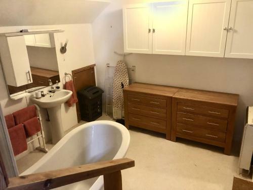 Quirky Loft Apartment In Paignton With Sea Views