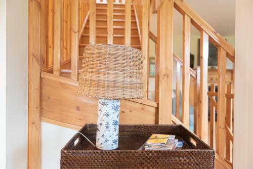 Steading Cottage - 50m From The Beach