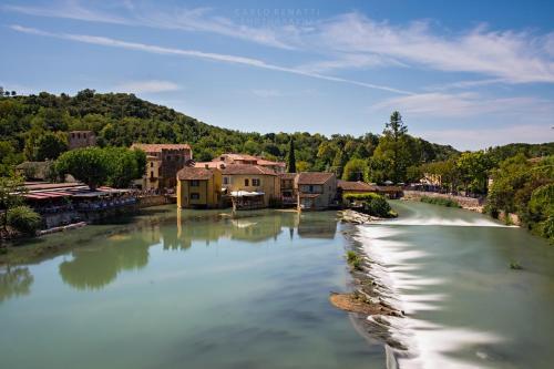 Hostal Le Finestre Su Borghetto