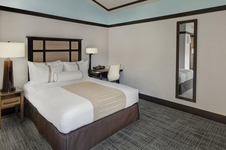 Ambrose Hotel