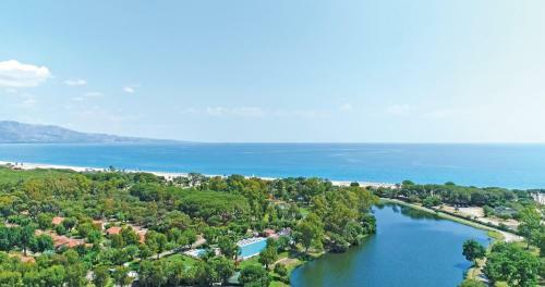 Hotel Villaggio Club Baia Degli Achei