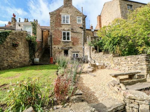 17 Millgate